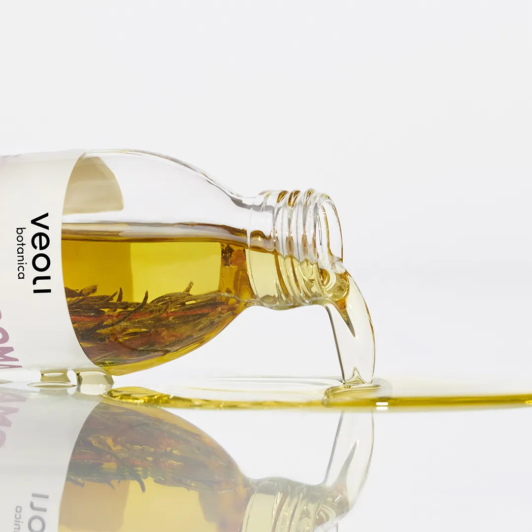 Veoli Botanica Aroma Body Therapy - Firming and Moisturizing Body Oil with 99% Natural Ingredients.
